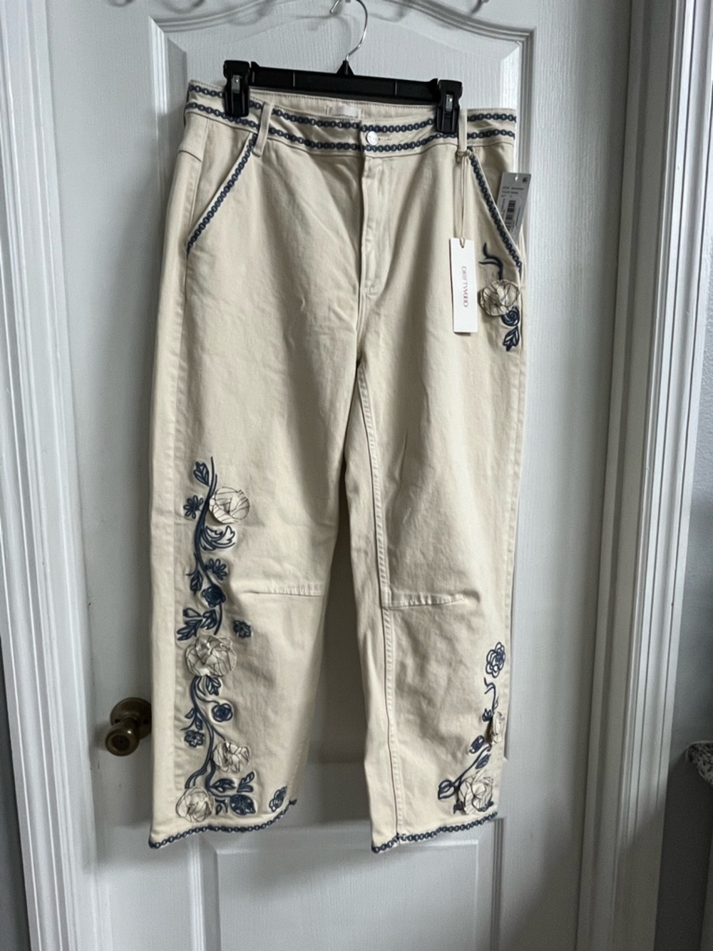 DRIFTWOOD Barbara Barrel Leg Cream Ankle Jeans with Navy Floral Embroidery - Picture 3 of 8